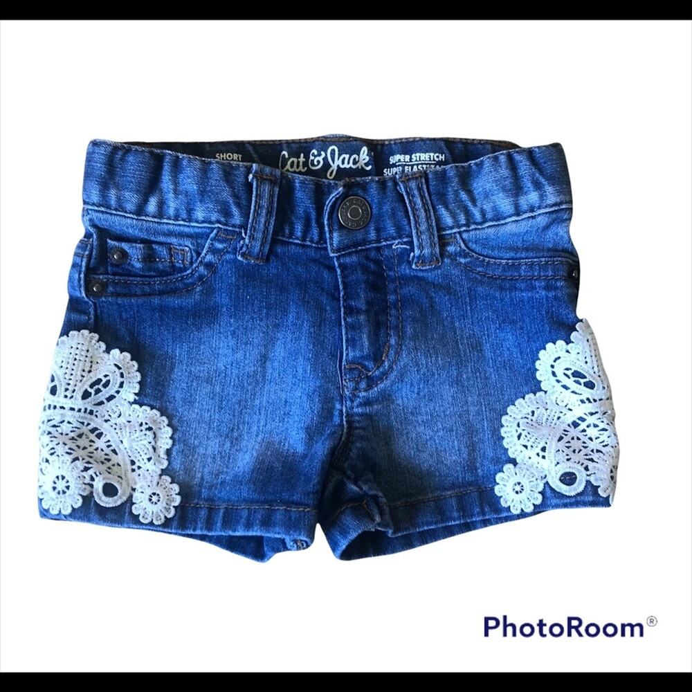 Cat & Jack Jean Shorts With Lacy Trim Size 12 Months